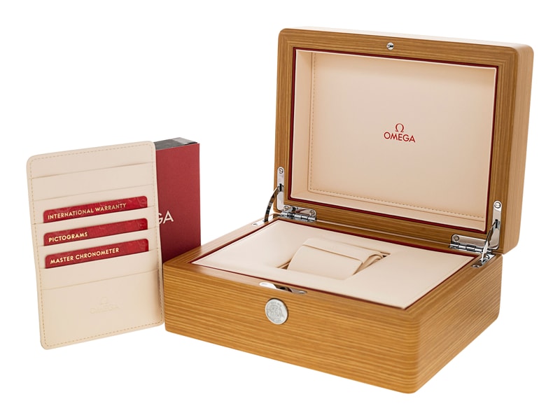 Omega Planet Ocean 215.32.44.21.01.002